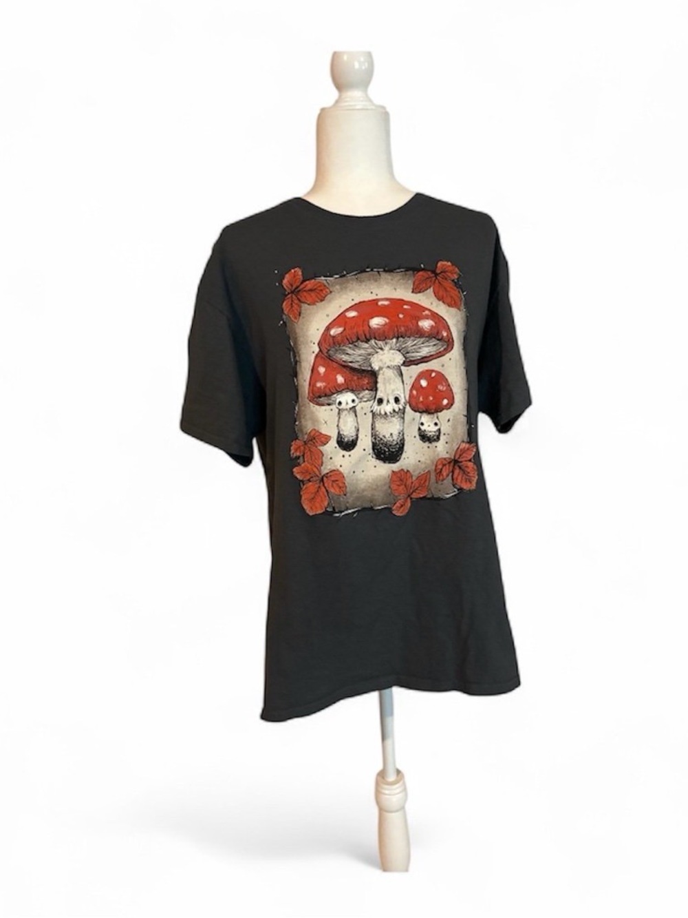 Creepy Mushroom fall t shirt size large